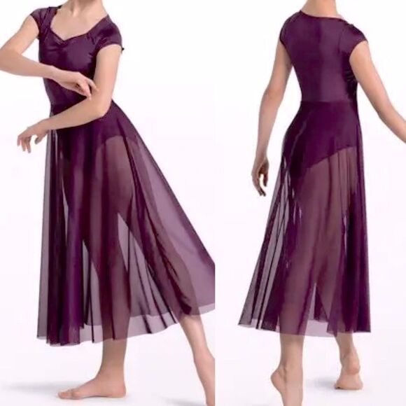 WEISSMAN Dance Costum purple mesh maxi Wilder Mind
14516 LC-large child - Picture 1 of 12